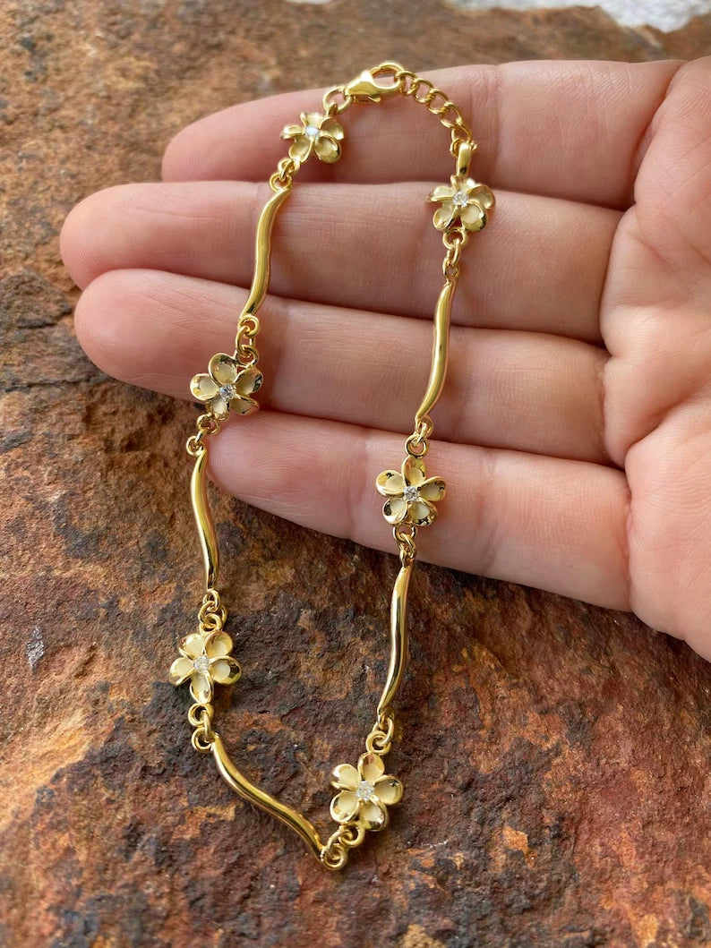 Plumeria Wave Bar Bracelet - Gold