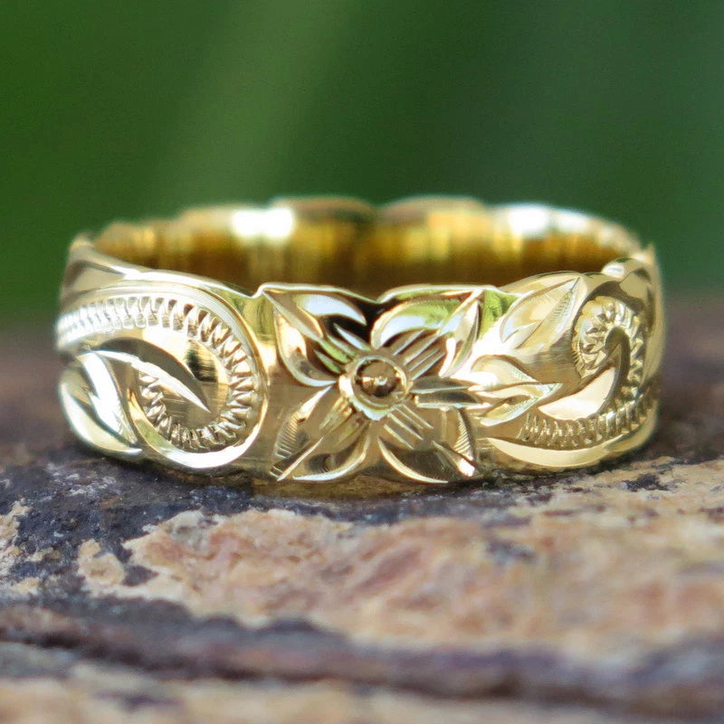 Queen Scrolling Plumeria Ring - Gold