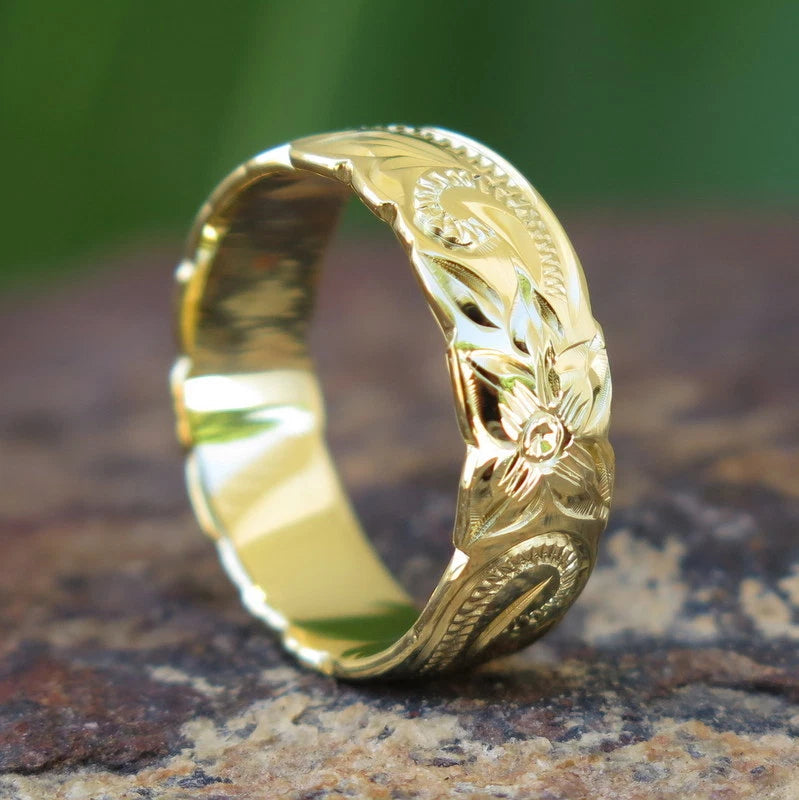 Queen Scrolling Plumeria Ring - Gold