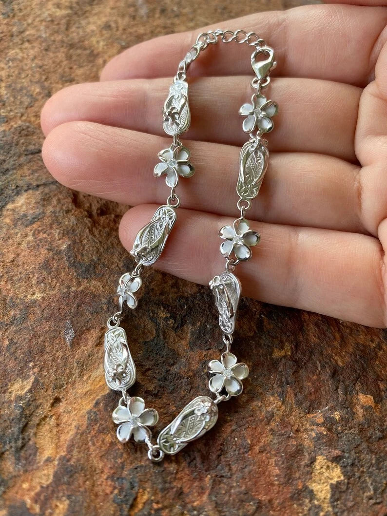 Plumeria Slipper Lei Bracelet - Silver