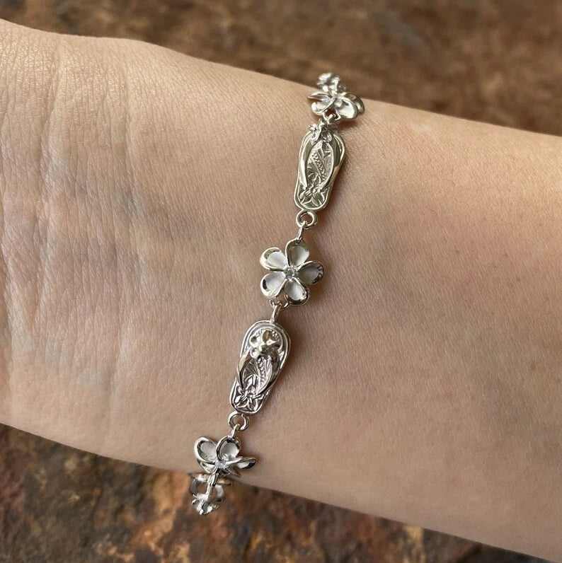 Plumeria Slipper Lei Bracelet - Silver